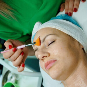 Chemical-Peeling-treatment-karachi---Deduce-Aesthetic-and-Beauty-clinic