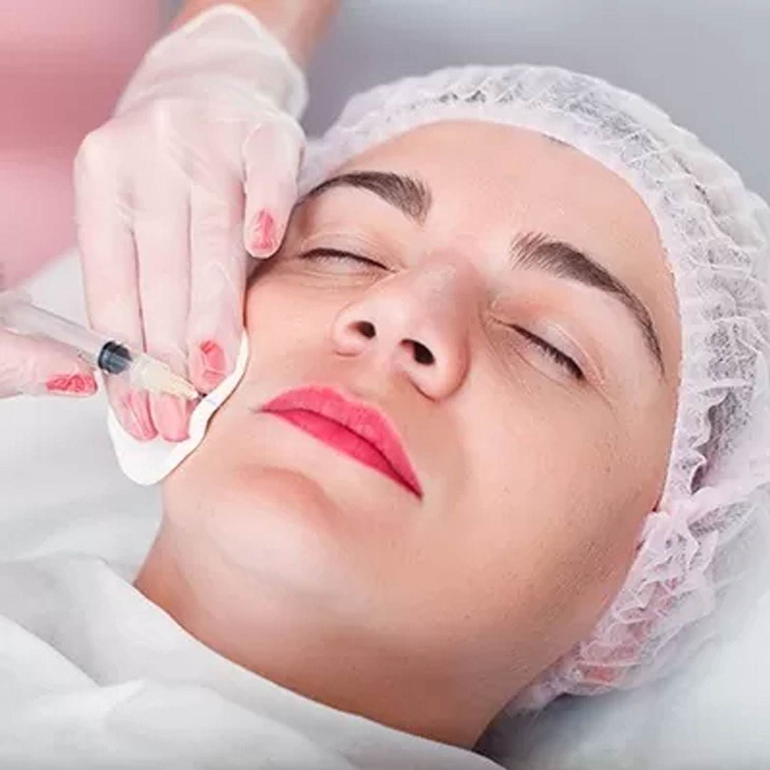 Whitening-Injections-Treatment-karachi---Deduce-Aesthetic-and-Beauty-clinic