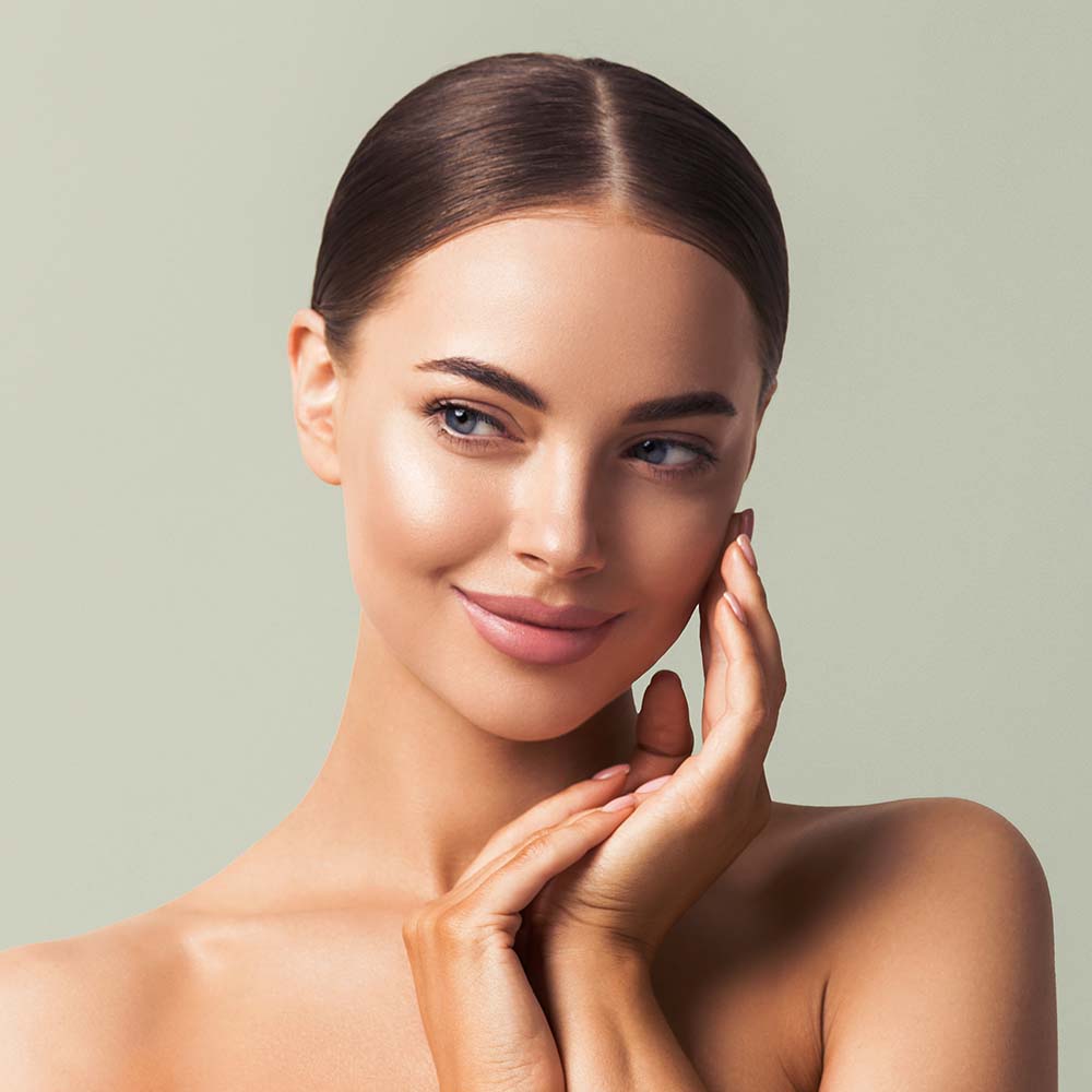 eamale-cosmetic-clean-skin-beauty-portrait
